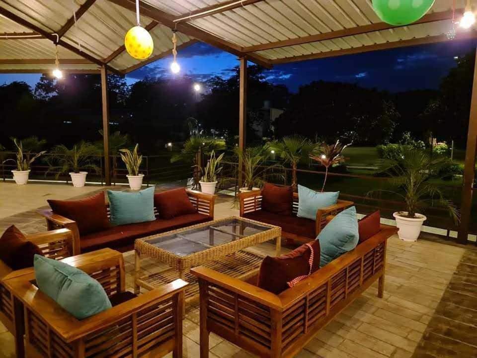 Sunday Alaya Corbett Villa Rāmnagar Exteriör bild
